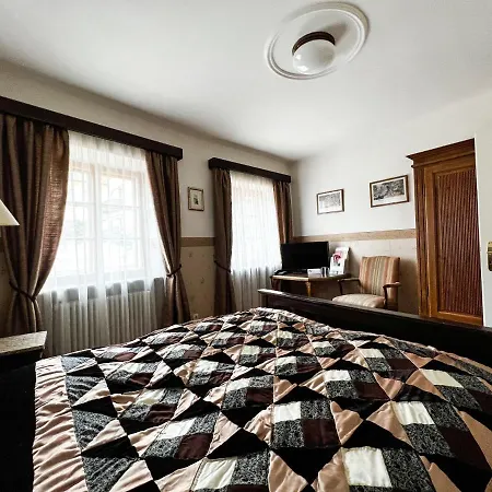 Hotel Konvice Hotell 3*