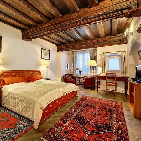 Hotel Konvice 3*